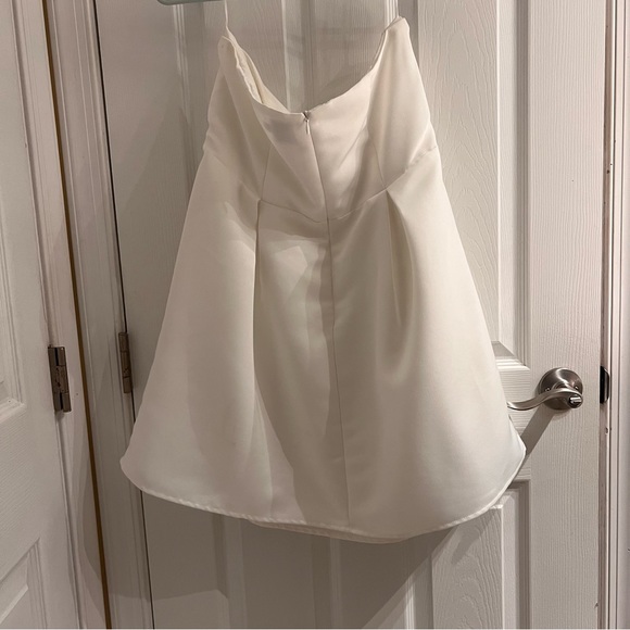 Princess‎ Polly Strapless White Dress - Picture 5 of 10